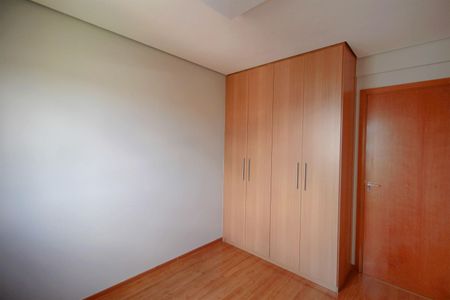 Apartamento à venda com 78m², 3 quartos e 2 vagasQuarto 1