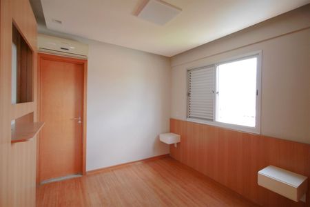 Apartamento à venda com 78m², 3 quartos e 2 vagasSuíte