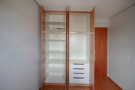 Apartamento à venda com 78m², 3 quartos e 2 vagasQuarto 1