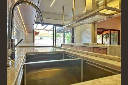 Casa à venda com 400m², 4 quartos e 2 vagas