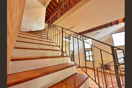 Casa à venda com 400m², 4 quartos e 2 vagas