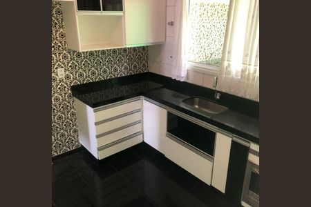 Casa à venda com 250m², 3 quartos e sem vaga