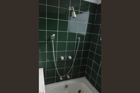 Casa de condomínio à venda com 478m², 6 quartos e 3 vagas Casa de condomínio à venda com 478m², 6 quartos e 3 vagasBanheiro da Suíte 3