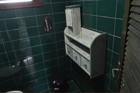 Casa de condomínio à venda com 478m², 6 quartos e 3 vagas Casa de condomínio à venda com 478m², 6 quartos e 3 vagas Área Gourmet//Banheiro