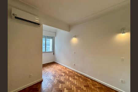 Suíte de apartamento para alugar com 2 quartos, 70m² em Copacabana, Rio de Janeiro