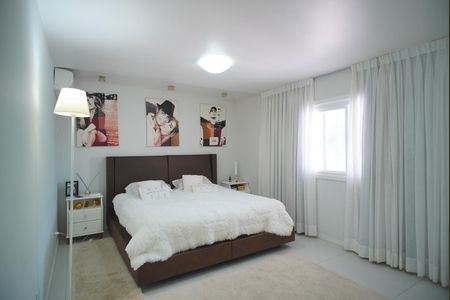 Casa à venda com 1216m², 5 quartos e 12 vagasSuíte 1