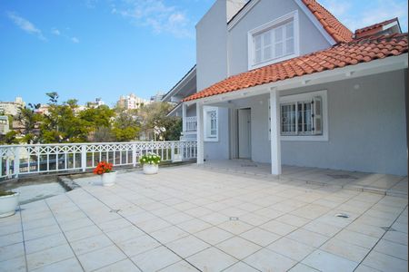 Casa à venda com 1216m², 5 quartos e 12 vagasSuíte 1 - Varanda