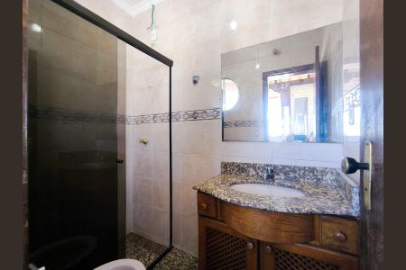 Apartamento à venda com 70m², 2 quartos e 1 vaga Apartamento à venda com 70m², 2 quartos e 1 vagaBanheiro da Suíte