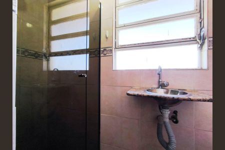 Apartamento à venda com 70m², 2 quartos e 1 vaga Apartamento à venda com 70m², 2 quartos e 1 vagaBanheiro da Suíte