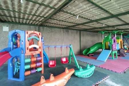 Apartamento à venda com 52m², 2 quartos e 1 vaga Apartamento à venda com 52m², 2 quartos e 1 vagaÁrea comum - Playground