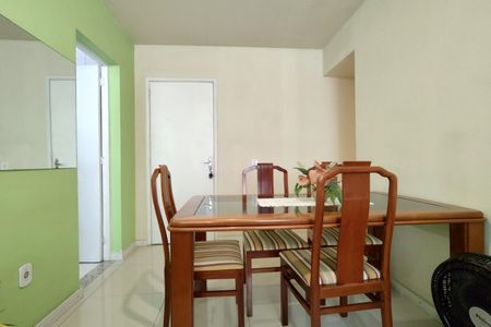 Apartamento à venda com 52m², 2 quartos e 1 vaga Apartamento à venda com 52m², 2 quartos e 1 vagaSala