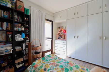 Apartamento à venda com 174m², 3 quartos e 2 vagas Apartamento à venda com 174m², 3 quartos e 2 vagasSuíte 3