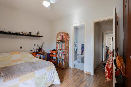 Apartamento à venda com 174m², 3 quartos e 2 vagas Apartamento à venda com 174m², 3 quartos e 2 vagasSuíte 2