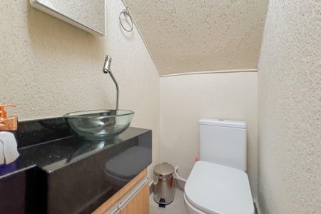 Casa à venda com 153m², 3 quartos e 1 vaga Casa à venda com 153m², 3 quartos e 1 vagaLavabo