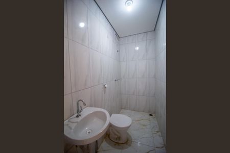 Casa para alugar com 55m², 2 quartos e sem vaga Casa para alugar com 55m², 2 quartos e sem vagaBanheiro
