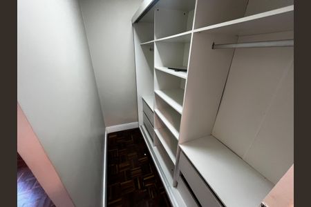 Apartamento para alugar com 140m², 3 quartos e 2 vagasCloset da suíte