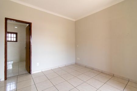 Casa à venda com 355m², 4 quartos e 5 vagasSuite 3