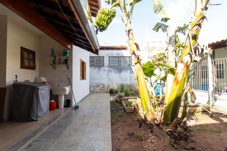 Casa à venda com 355m², 4 quartos e 5 vagasÁrea externa