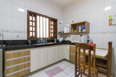 Casa à venda com 355m², 4 quartos e 5 vagasCozinha