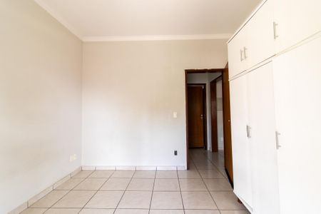 Casa à venda com 355m², 4 quartos e 5 vagasSuite 2