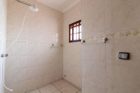 Casa à venda com 355m², 4 quartos e 5 vagasBanheiro da Suíte 1