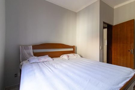 Casa à venda com 355m², 4 quartos e 5 vagasQuarto 4