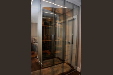 Apartamento à venda com 80m², 2 quartos e 1 vagaCloset da suíte 1