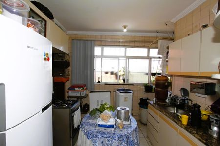 Apartamento à venda com 70m², 3 quartos e sem vagaCozinha