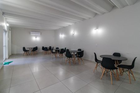 Apartamento à venda com 55m², 2 quartos e sem vaga Apartamento à venda com 55m², 2 quartos e sem vagaÁrea comum