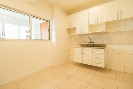 Cozinha de apartamento para alugar com 3 quartos, 89m² em Rio Branco, Porto Alegre