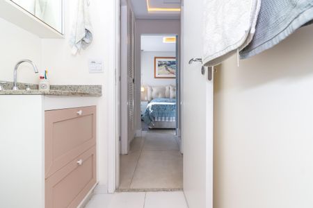 Apartamento à venda com 100m², 3 quartos e 2 vagas Apartamento à venda com 100m², 3 quartos e 2 vagasBanheiro