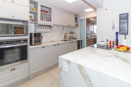 Apartamento à venda com 100m², 3 quartos e 2 vagas Apartamento à venda com 100m², 3 quartos e 2 vagasCozinha