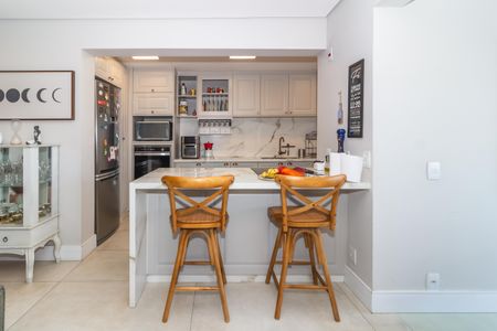 Apartamento à venda com 100m², 3 quartos e 2 vagas Apartamento à venda com 100m², 3 quartos e 2 vagasCozinha