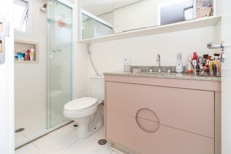 Apartamento à venda com 100m², 3 quartos e 2 vagas Apartamento à venda com 100m², 3 quartos e 2 vagasBanheiro da Suíte