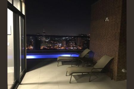 Apartamento à venda com 32m², 1 quarto e 1 vagaÁrea comum - Piscina