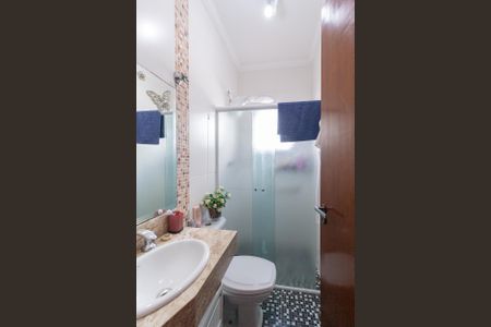 Casa à venda com 200m², 3 quartos e 2 vagas Casa à venda com 200m², 3 quartos e 2 vagasBanheiro da Suíte