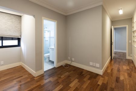 Apartamento para alugar com 171m², 3 quartos e 3 vagas Apartamento para alugar com 171m², 3 quartos e 3 vagasSuíte 1