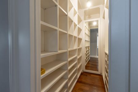 Apartamento para alugar com 171m², 3 quartos e 3 vagas Apartamento para alugar com 171m², 3 quartos e 3 vagas Closet Suíte 3