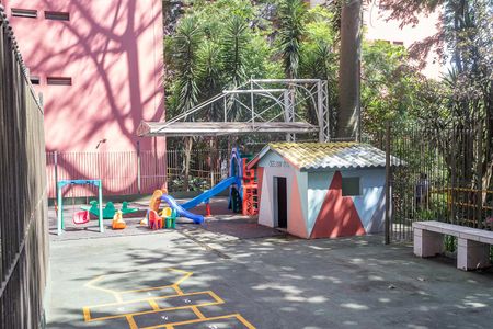 Apartamento à venda com 67m², 3 quartos e 1 vaga Apartamento à venda com 67m², 3 quartos e 1 vagaÁrea comum - Playground