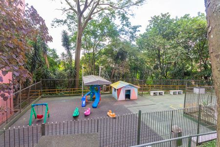 Apartamento à venda com 67m², 3 quartos e 1 vaga Apartamento à venda com 67m², 3 quartos e 1 vagaÁrea comum - Playground