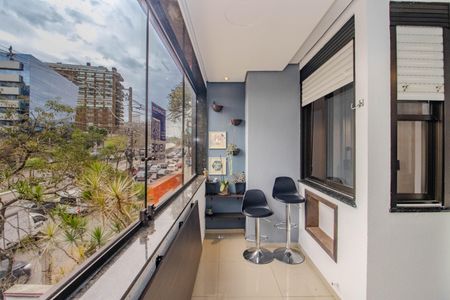 Apartamento à venda com 65m², 2 quartos e 1 vaga Apartamento à venda com 65m², 2 quartos e 1 vagaVaranda