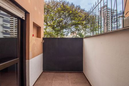 Apartamento à venda com 65m², 2 quartos e 1 vaga Apartamento à venda com 65m², 2 quartos e 1 vagaVaranda do Quarto 2