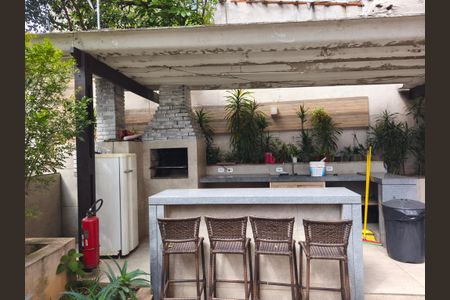 Apartamento à venda com 55m², 2 quartos e 1 vaga Apartamento à venda com 55m², 2 quartos e 1 vagaÁrea comum - Churrasqueira