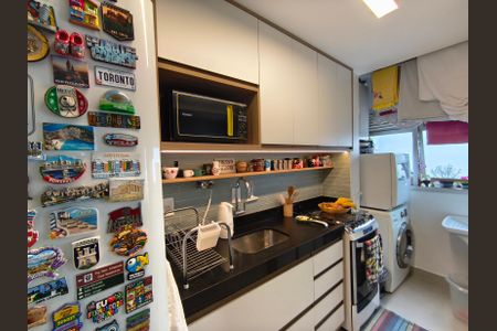 Apartamento à venda com 55m², 2 quartos e 1 vaga Apartamento à venda com 55m², 2 quartos e 1 vagaCozinha e Área de Serviço