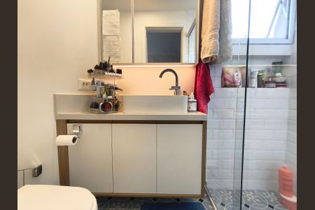 Apartamento à venda com 55m², 2 quartos e 1 vaga Apartamento à venda com 55m², 2 quartos e 1 vagaBanheiro da Suíte