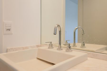 Apartamento para alugar com 186m², 3 quartos e 2 vagas Apartamento para alugar com 186m², 3 quartos e 2 vagasBanheiro da Suíte 2