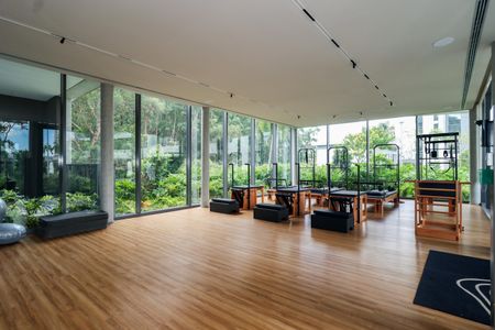 Apartamento para alugar com 186m², 3 quartos e 2 vagas Apartamento para alugar com 186m², 3 quartos e 2 vagasÁrea comum - Pilates