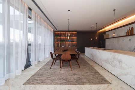 Apartamento para alugar com 186m², 3 quartos e 2 vagas Apartamento para alugar com 186m², 3 quartos e 2 vagasÁrea comum - Salão de festas