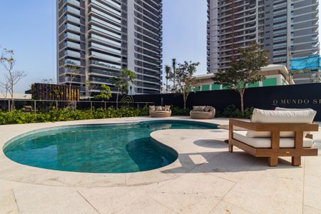 Apartamento para alugar com 186m², 3 quartos e 2 vagas Apartamento para alugar com 186m², 3 quartos e 2 vagasÁrea comum - Piscina