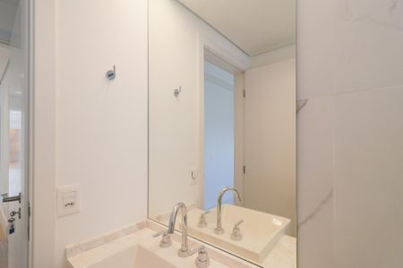 Apartamento para alugar com 186m², 3 quartos e 2 vagas Apartamento para alugar com 186m², 3 quartos e 2 vagasBanheiro da Suíte 2